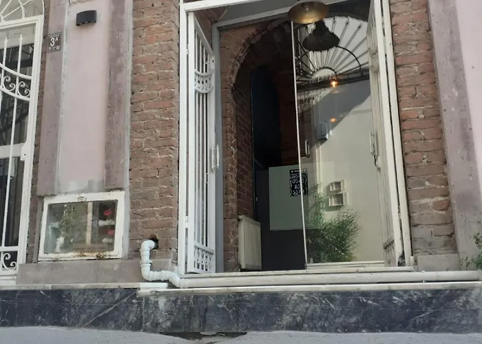 فندق Ayvalik House Eskiomerler