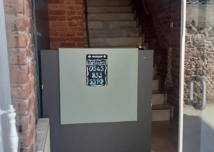 Ayvalik House فندق